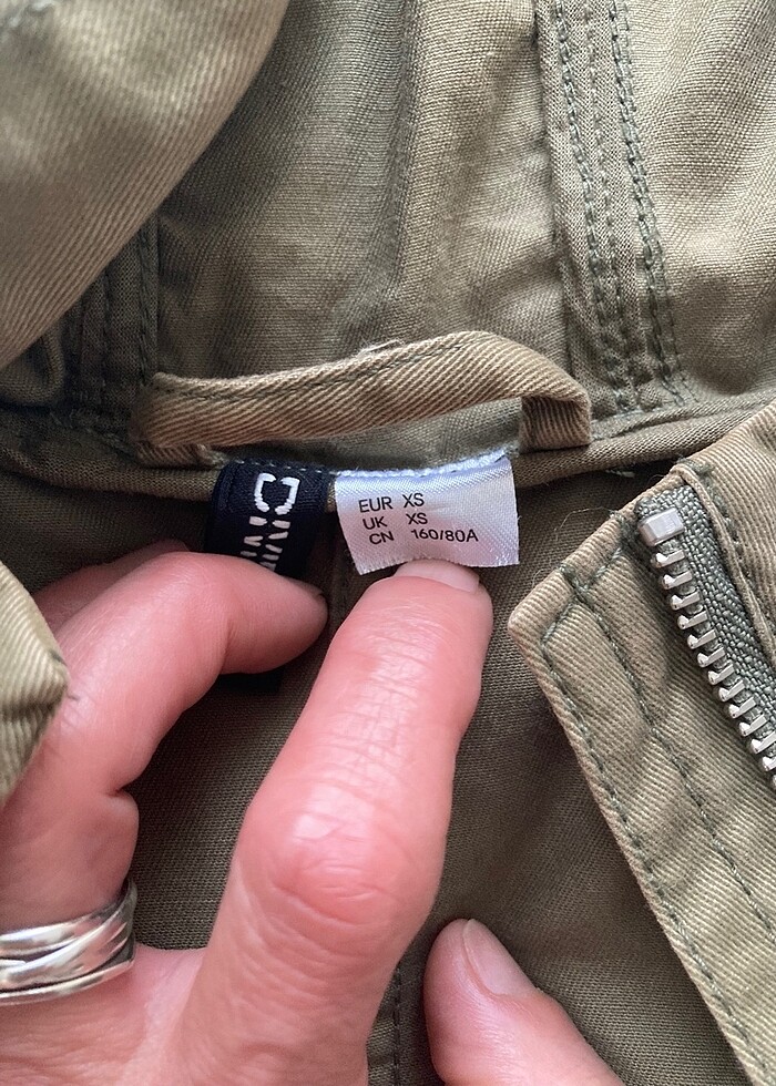 H&M mevsimlik mont - Görsel 4