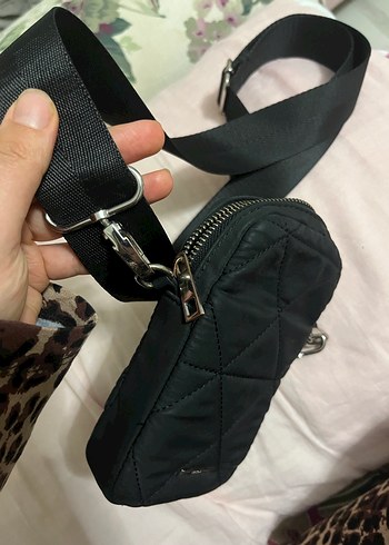 Siyah Minimalist Kadın Bel Çantası - Görsel 3