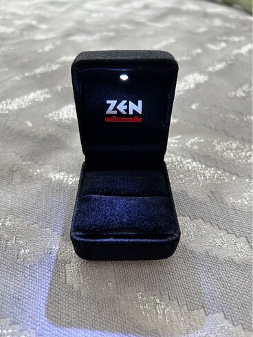 Beden Yüzük kutusu Zen
