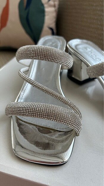 Kadın Taşlı Terlik - Görsel 4