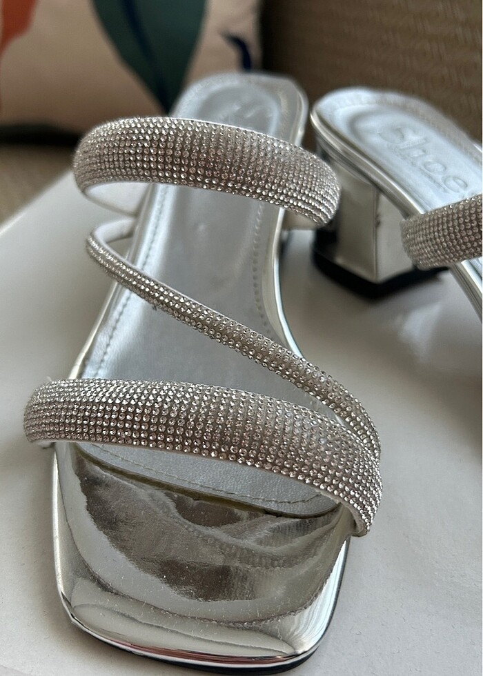 Kadın Taşlı Terlik - Görsel 4