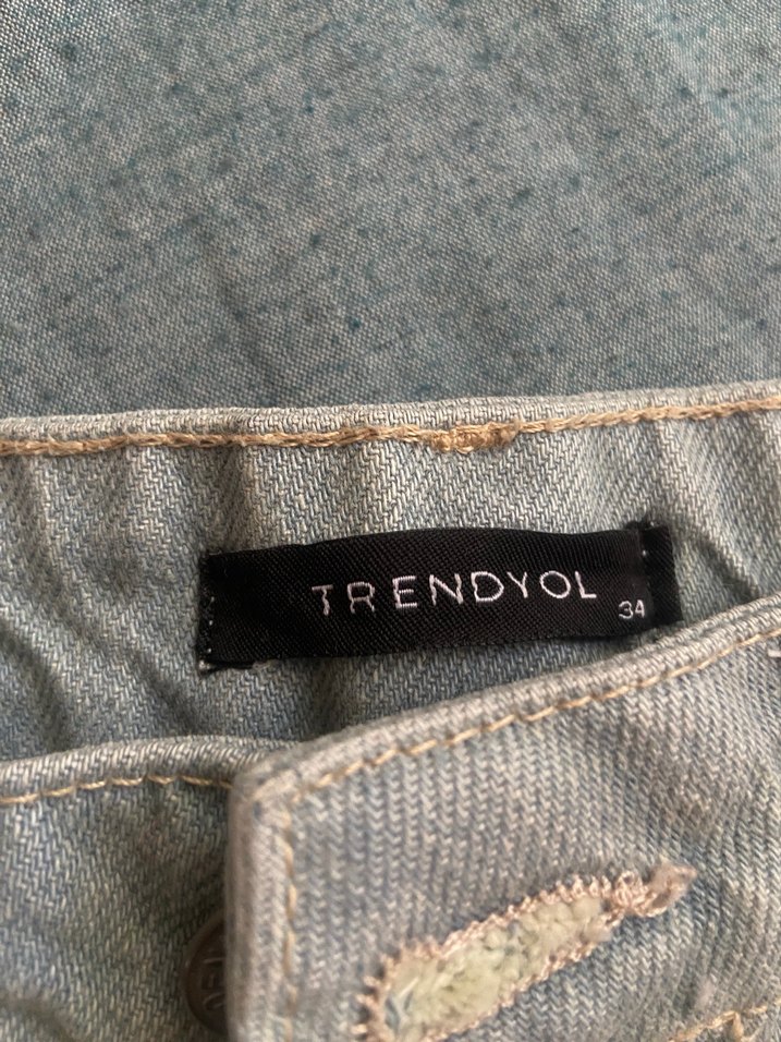 Bej Kısa Kot Şort Rahat Kesim - Görsel 2