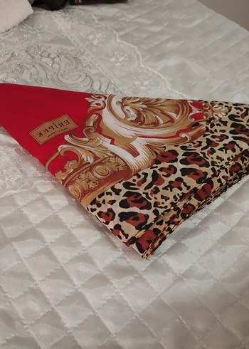 Diğer Kırmızı Leopar desenli yazma, tülbent, fular.