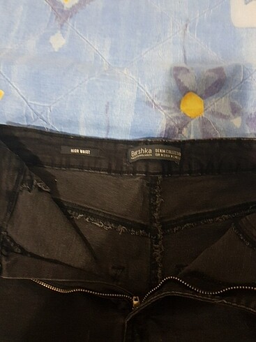 Bershka Kısa şort