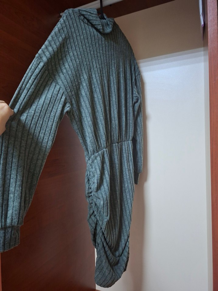 Gri Triko Boğazlı Midi Elbise - Görsel 5