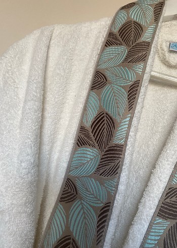 Bohem Desenli Beyaz Bornoz - Görsel 2