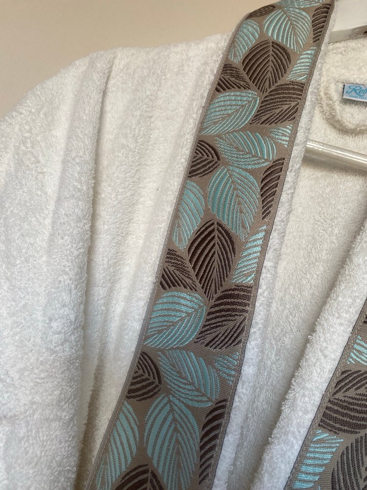 Bohem Desenli Beyaz Bornoz - Görsel 2