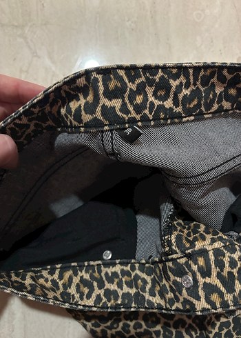 Kahverengi Leopar Desenli Kadın Kot Pantolon - Görsel 2