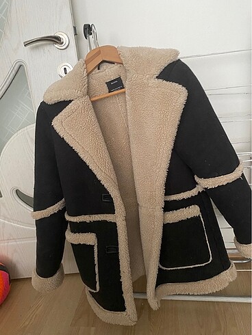 Bershka Bershka kürklü Süet mont