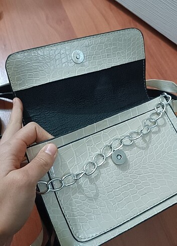  Beden Çapraz Çanta