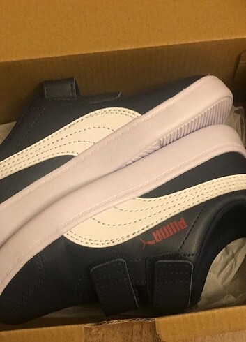 28 Beden Puma etiketli spor ayakkabı 