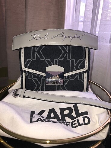 SIFIRDAN FARKSIZ!! Kral Lagerfeld vitrin modeli