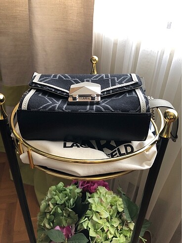  Beden siyah Renk SIFIRDAN FARKSIZ!! Kral Lagerfeld vitrin modeli