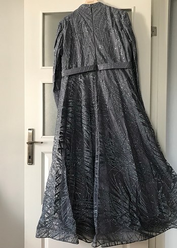 Gri Uzun Kollu Drapeli Kadın Abiye Elbise - Görsel 4