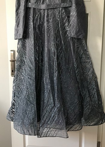 Gri Uzun Kollu Drapeli Kadın Abiye Elbise - Görsel 2