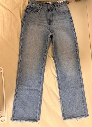 straight fit jean 