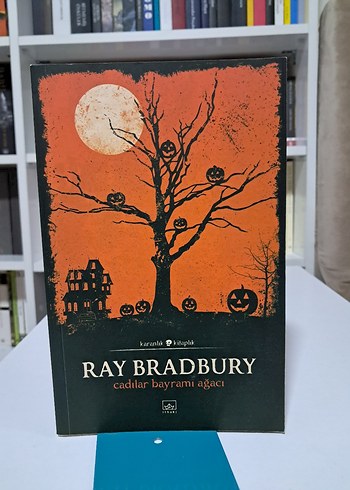 Cadılar Bayramı Ağacı - Ray Bradbury
