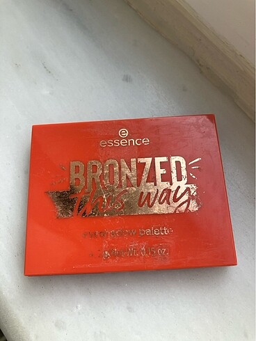Beden Essence bronzed this way far paleti