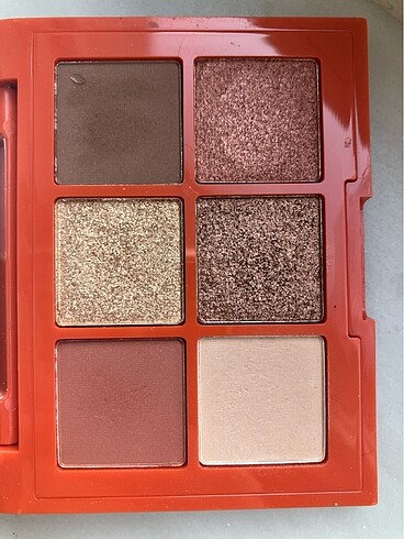 Essence Essence bronzed this way far paleti