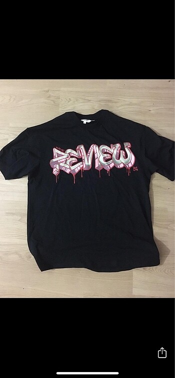 Review tee