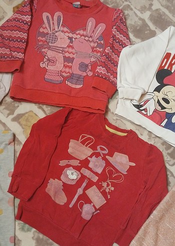 Çocuklar için renkli baskılı kıyafetler - Görsel 3