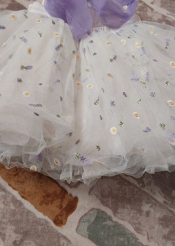 Kız Çocuk Beyaz Nakışlı Fırfırlı Elbise - Görsel 3