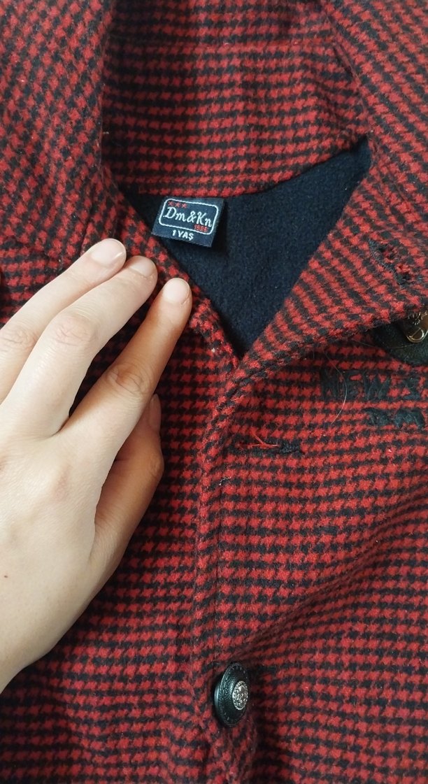 Koyu Kırmızı Erkek Çocuk Düğmeli Kaban - Görsel 3