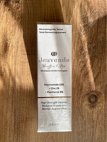 Jeuvenille marka Niasinamide Serum