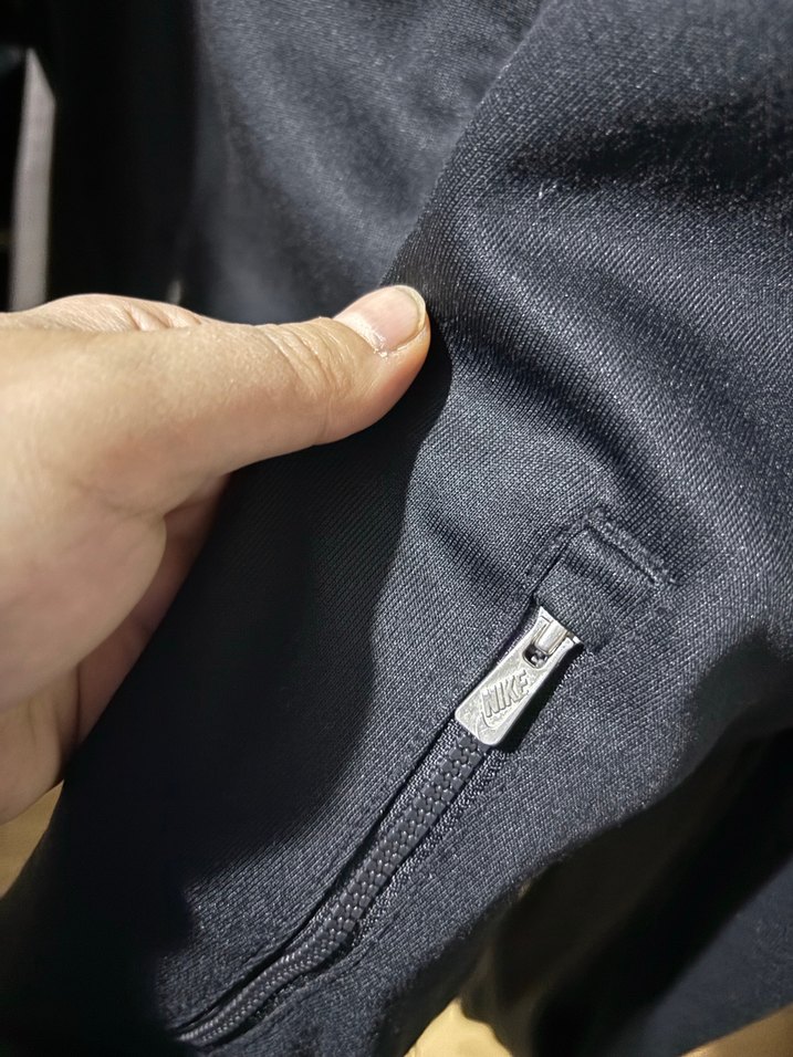Nike Siyah Fermuarlı Sweatshirt - Görsel 3