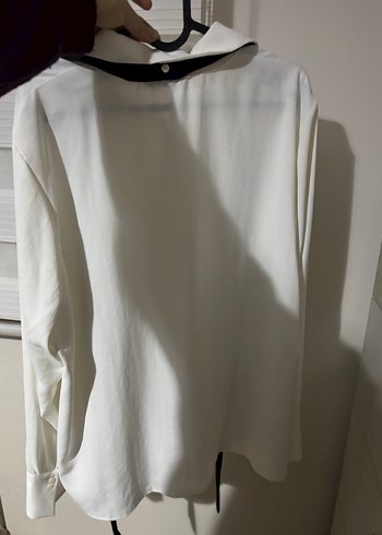 Düğmeli Beyaz Uzun Kollu Kadın Gömlek - Görsel 4