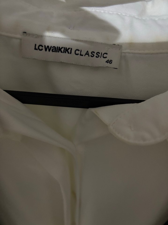 Düğmeli Beyaz Uzun Kollu Kadın Gömlek - Görsel 3