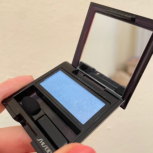 Shiseido tekli mavi far