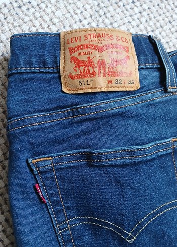 Levis Erkek Mavi Denim Normal Paca Kot Pantolon