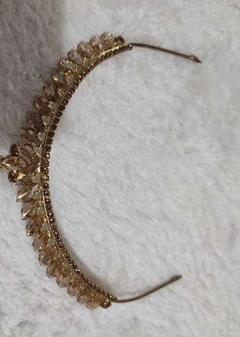 Parlak Altın Renkli Kadın Taç - Görsel 4