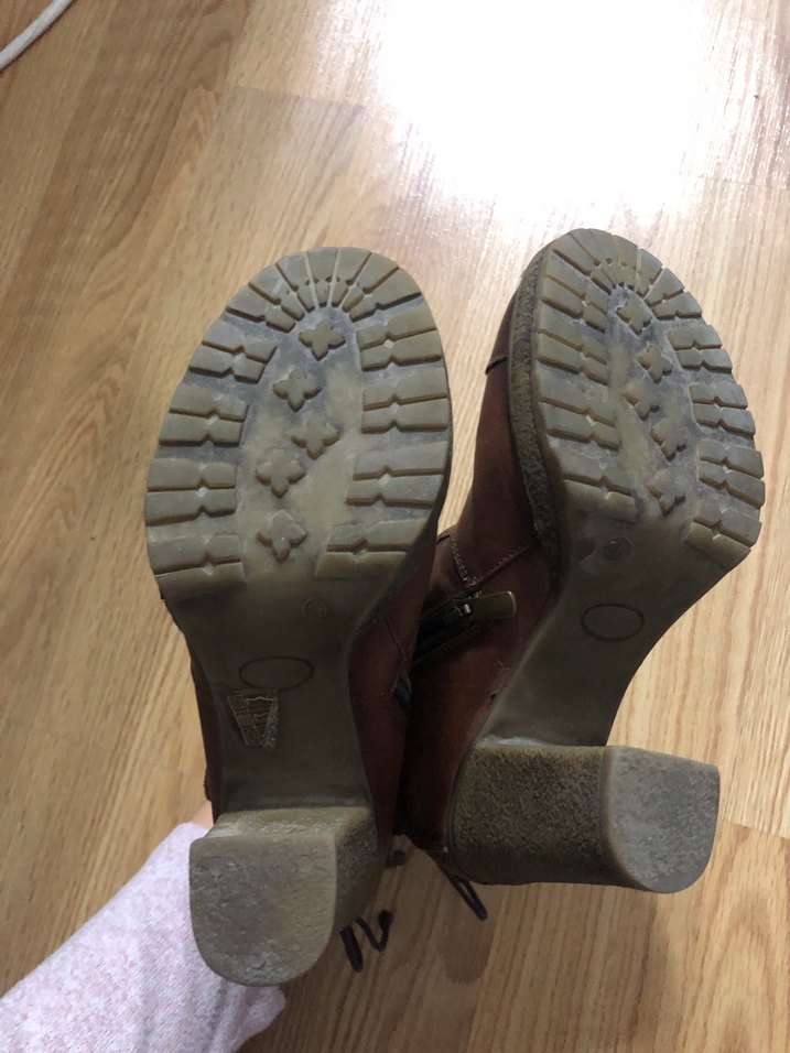 Kahverengi Deri Tokalı Kadın Topuklu Bot - Görsel 4