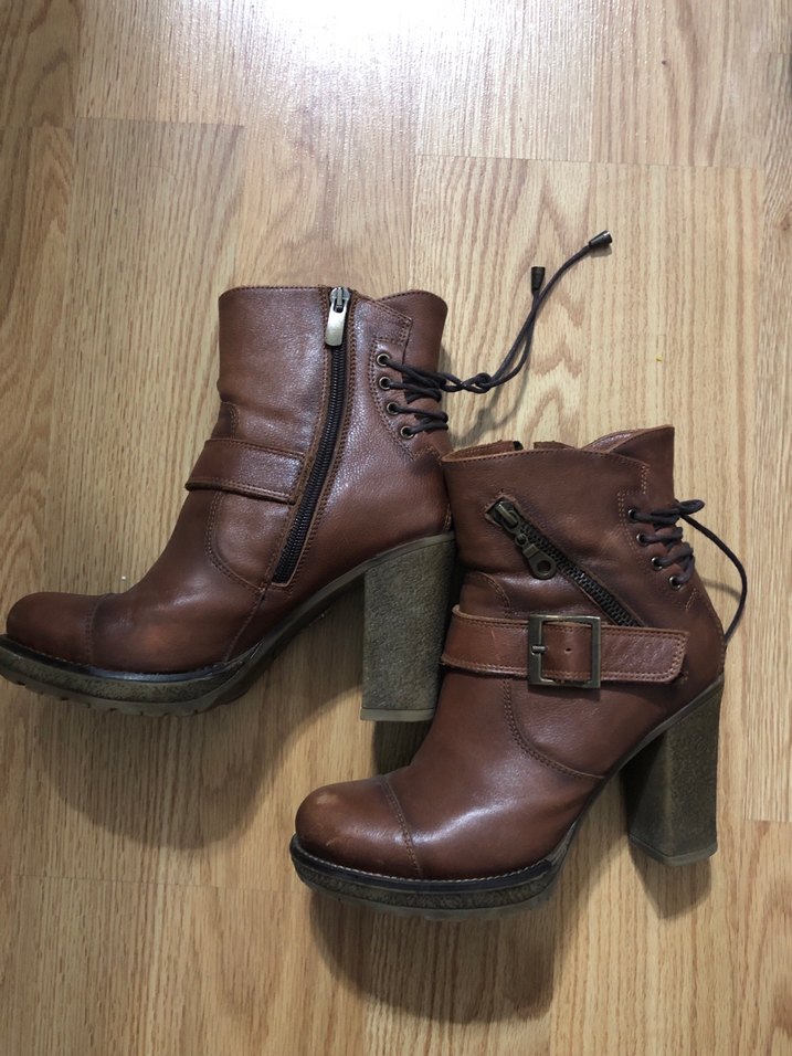 Kahverengi Deri Tokalı Kadın Topuklu Bot - Görsel 2