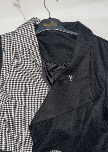 Kemerli Siyah Beyaz Kareli Midi Kadın Kaban - Görsel 3