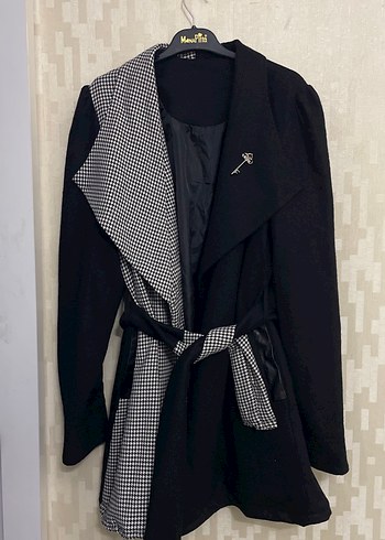 Kemerli Siyah Beyaz Kareli Midi Kadın Kaban - Görsel 7