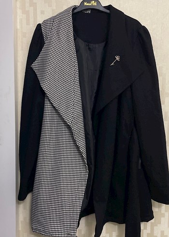 Kemerli Siyah Beyaz Kareli Midi Kadın Kaban - Görsel 6