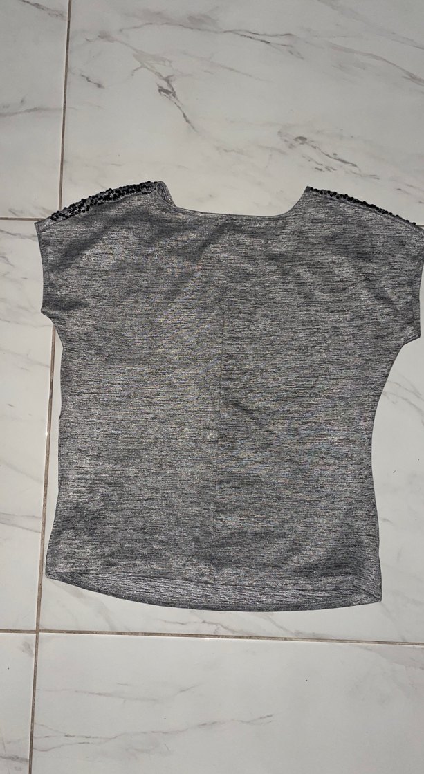 Gri Kısa Kollu Baskılı Kadın Bluz - Görsel 4