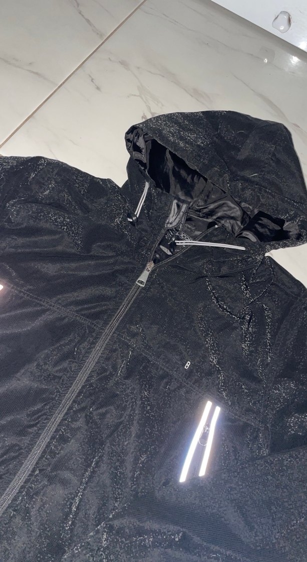 Şeffaf Detaylı Siyah Kadın Spor Ceket - Görsel 2