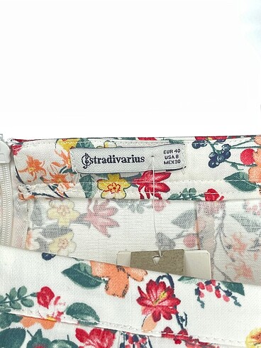 40 Beden çeşitli Renk Stradivarius Mini Etek %70 İndirimli.