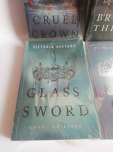 Beden Renk Victoria Aveyard Books Collection