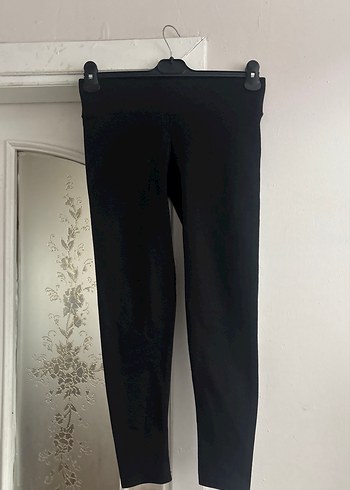 Kadın Siyah Midi Tayt Velcro Detaylı - Görsel 4