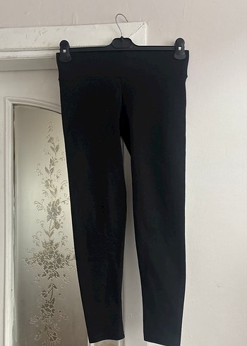 Kadın Siyah Midi Tayt Velcro Detaylı - Görsel 2