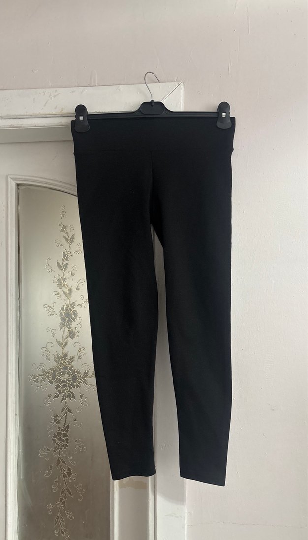 Kadın Siyah Midi Tayt Velcro Detaylı - Görsel 3