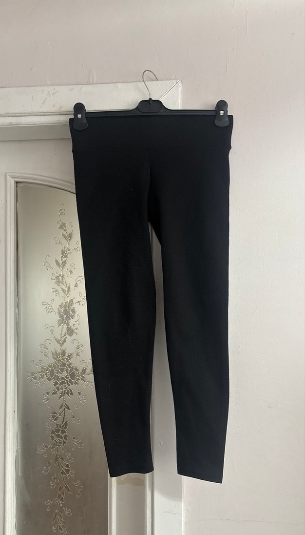 Kadın Siyah Midi Tayt Velcro Detaylı - Görsel 2