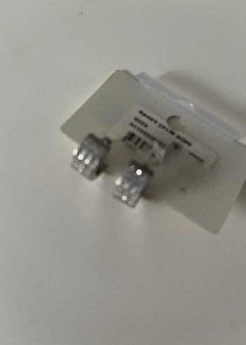 Diğer TAŞLI ÇELİK KÜPE