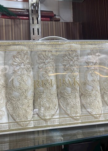 TrendHomes Nakışlı Beyaz Havlu Seti - Görsel 2