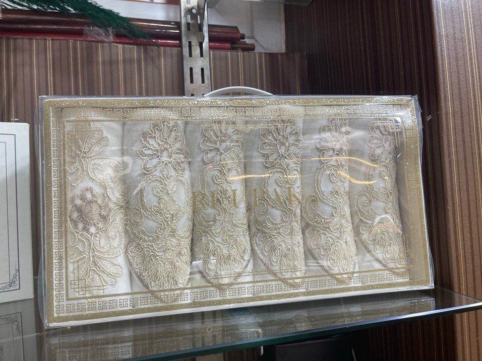 TrendHomes Nakışlı Beyaz Havlu Seti - Görsel 2